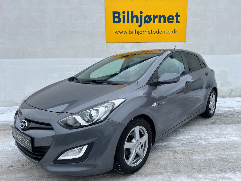 Hyundai i30 1,6 GDi XTR Eco 5d