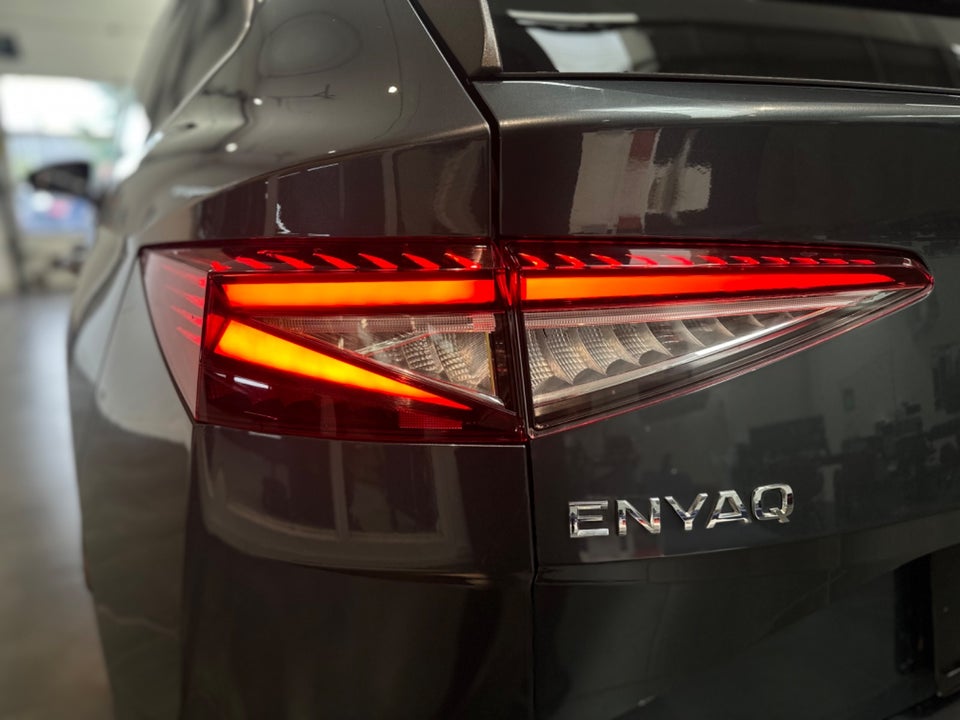 Skoda Enyaq 80 iV Suite 5d