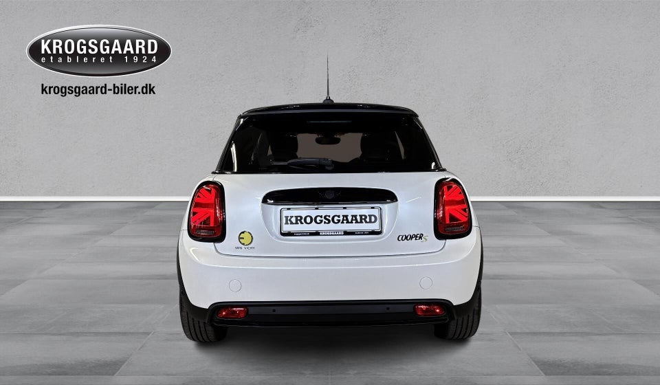 MINI Cooper SE Classic Trim 3d