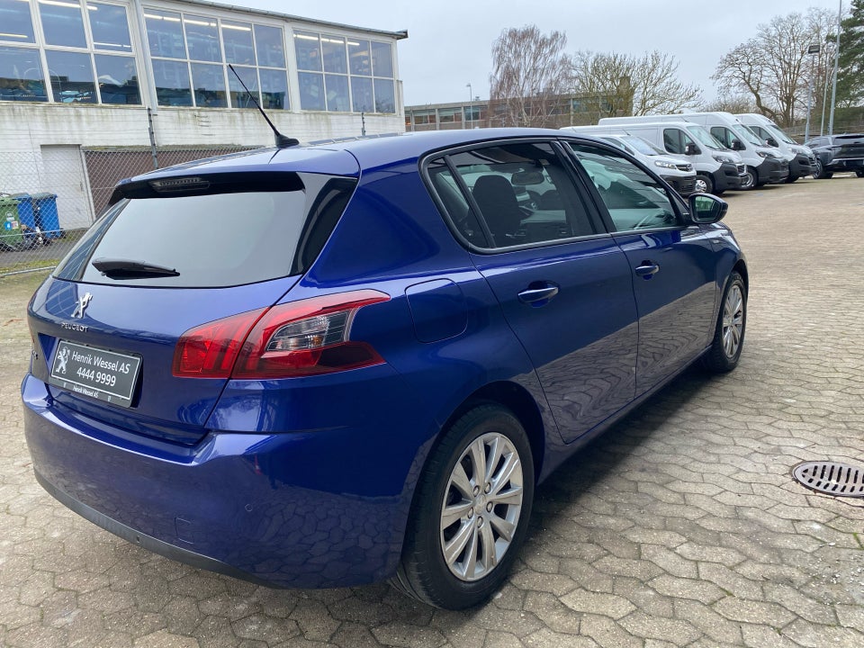 Peugeot 308 1,2 PureTech 130 Style 5d