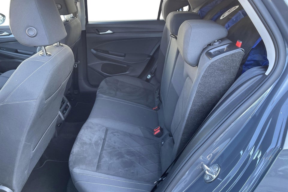 VW Golf VIII 1,4 eHybrid DSG 5d