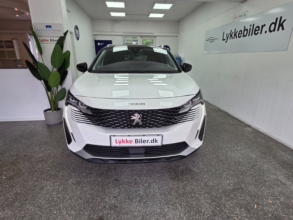 Peugeot 3008 1,6 Hybrid Allure Pack Limited EAT8 5d