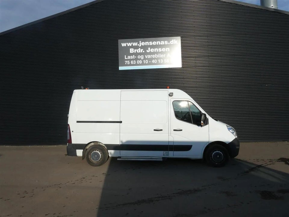 Renault Master III T35 2,3 dCi 145 L2H2 Kassevogn