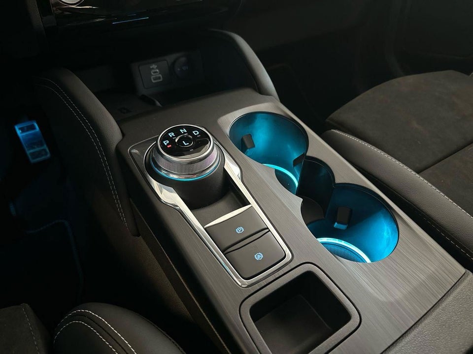 Ford Kuga 2,5 PHEV Active X CVT 5d