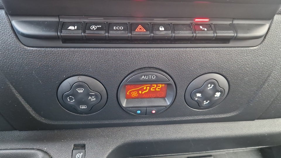 Renault Master IV T33 2,3 dCi 150 L2H2 Kassevogn