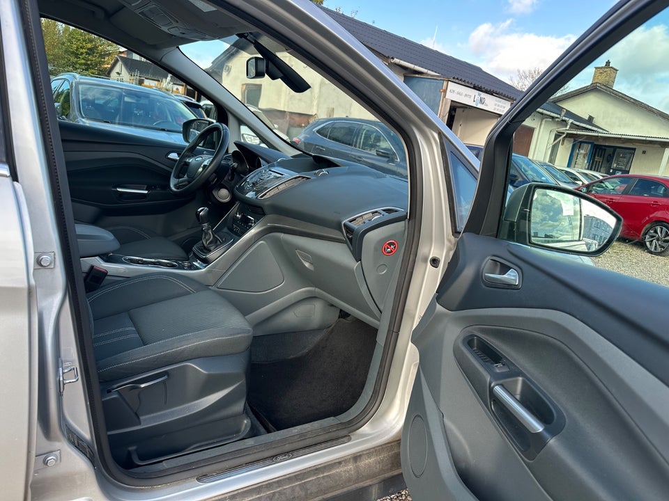 Ford C-MAX 1,6 Ti-VCT 105 Titanium 5d