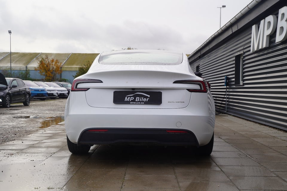 Tesla Model 3 Long Range AWD 4d