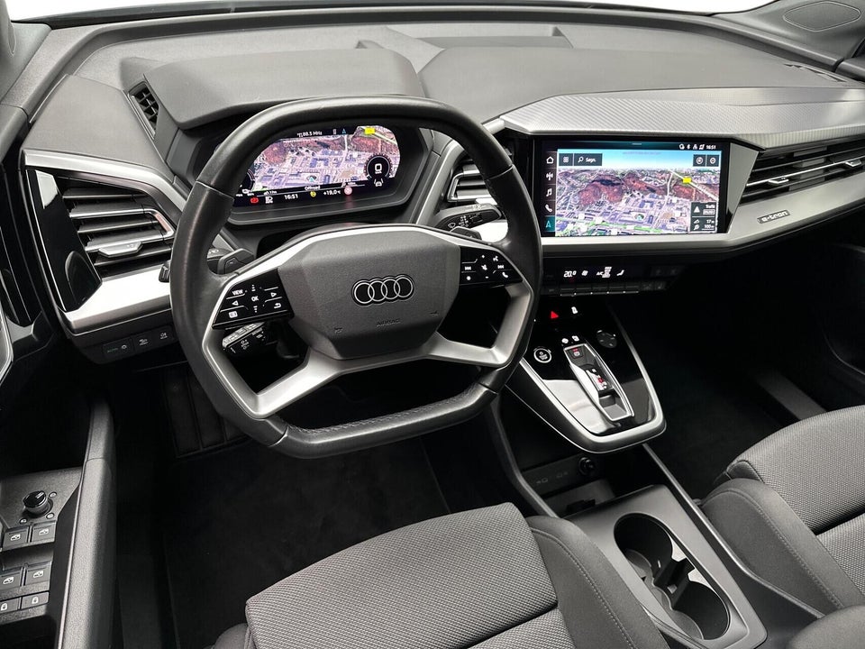 Audi Q4 e-tron 45 Advanced 5d