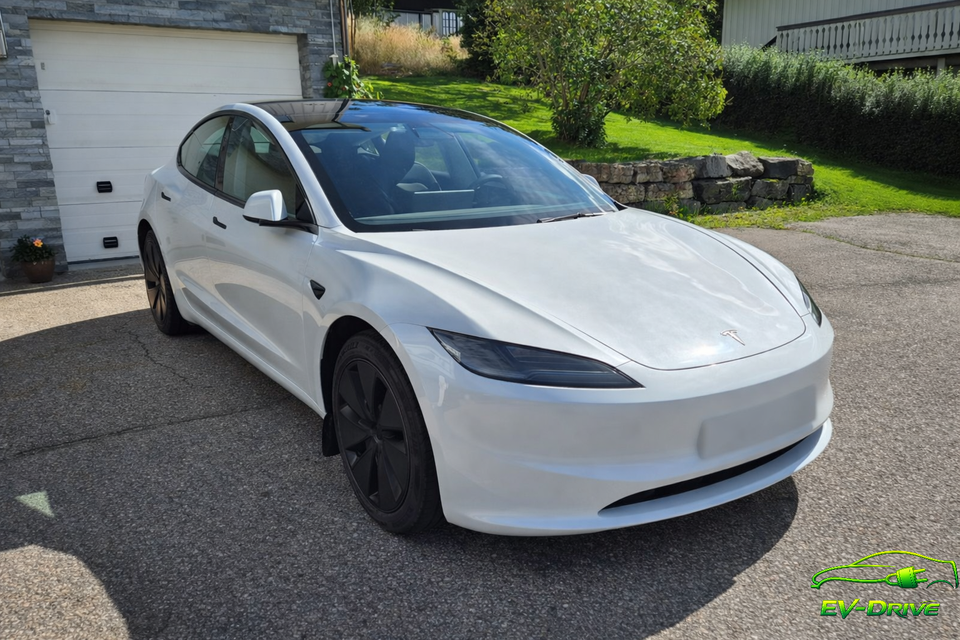 Tesla Model 3 RWD 4d