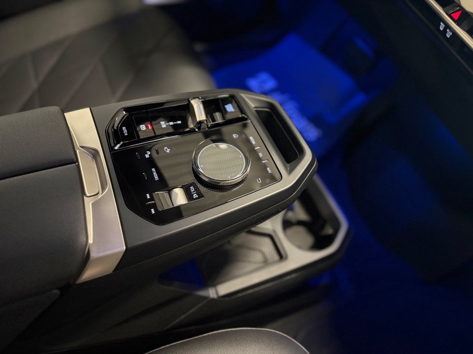 BMW iX xDrive40 Fully Charged 5d