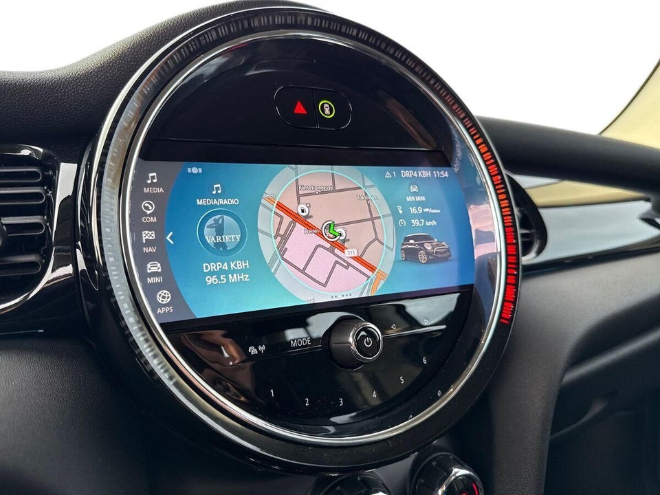 MINI Cooper SE Essential 3d