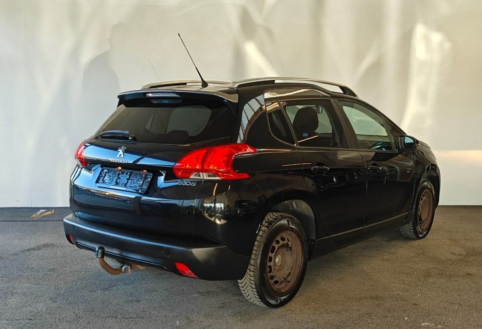 Peugeot 2008 1,2 VTi 82 Active Sky 5d