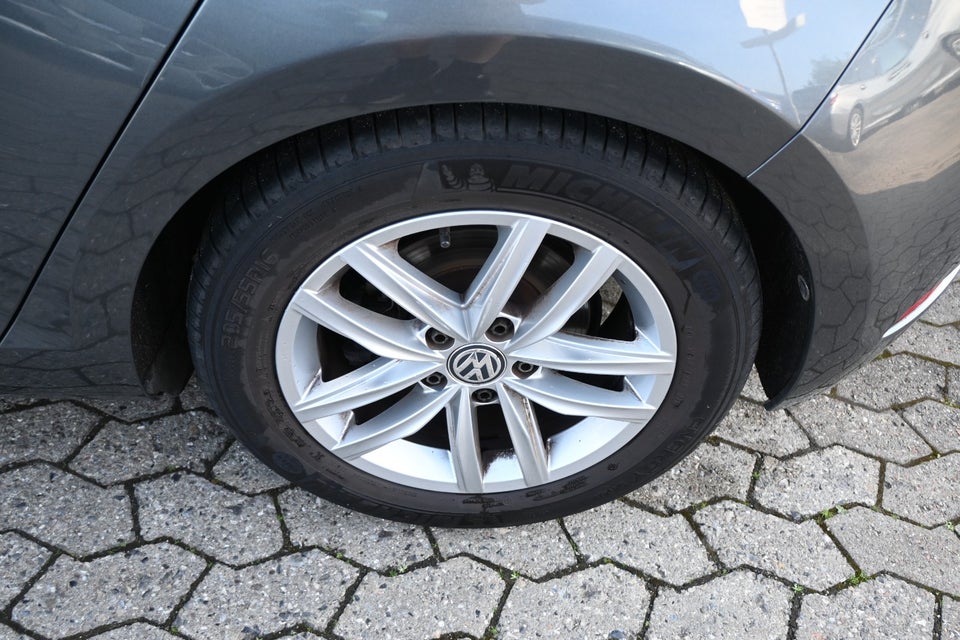 VW Golf VII 1,5 TSi 130 Comfortline Connect DSG 5d