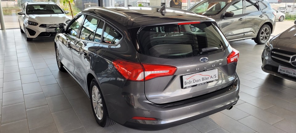 Ford Focus 1,0 EcoBoost Titanium Business stc. 5d