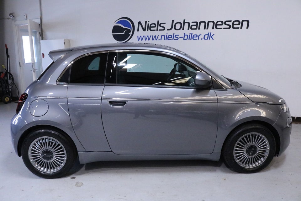 Fiat 500e 42 Icon 3+1 4d