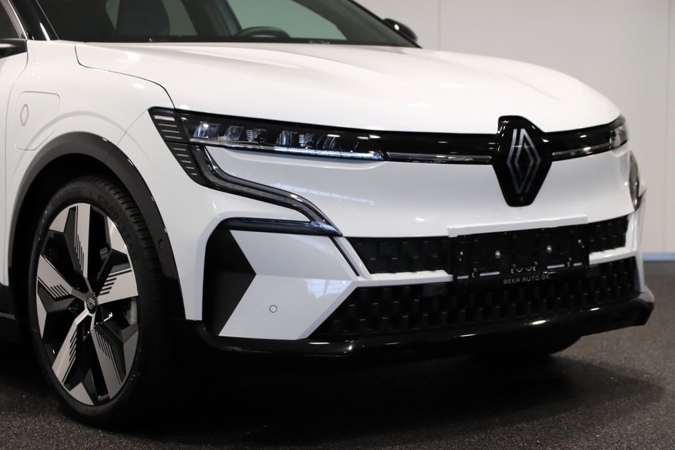 Renault Megane E-Tech 60 Techno 5d