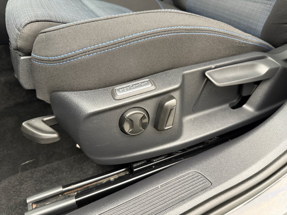 VW Passat 1,4 GTE High Variant DSG 5d