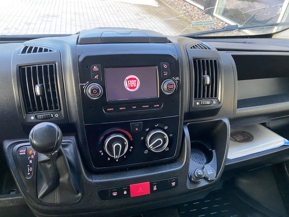 Fiat Ducato 35 2,2 MJT 140 Kassevogn L3H2 Pro+ aut.