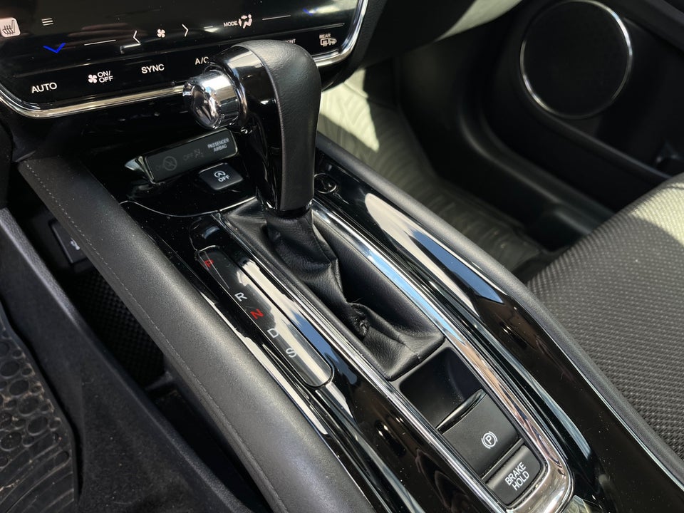 Honda HR-V 1,5 i-VTEC Elegance CVT 5d