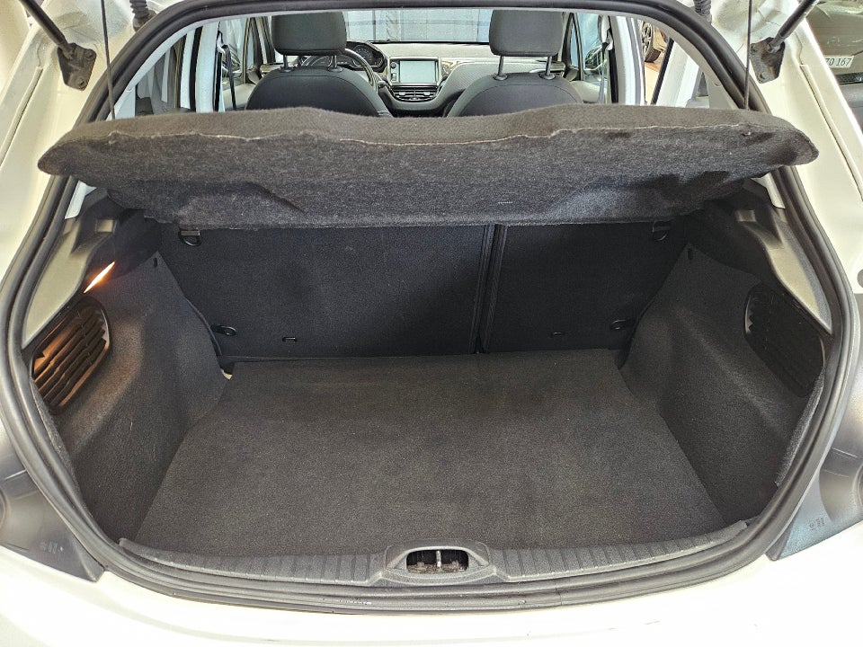 Peugeot 208 1,6 BlueHDi 100 Desire Sky 5d