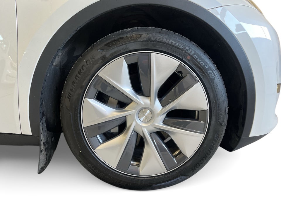 Tesla Model Y Long Range AWD 5d