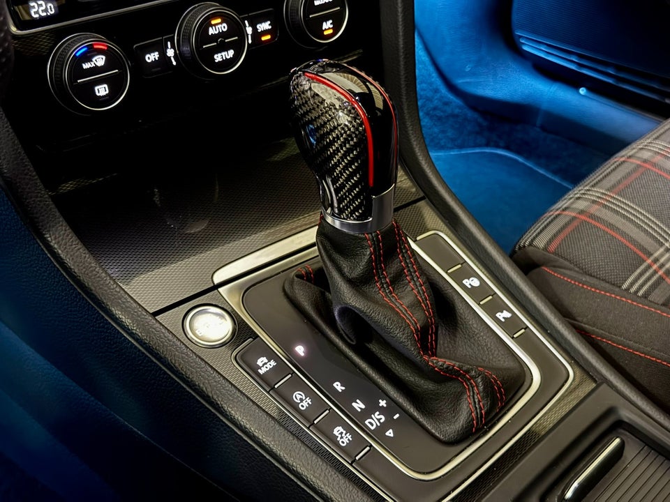 VW Golf VII 2,0 GTi Performance DSG BMT 5d