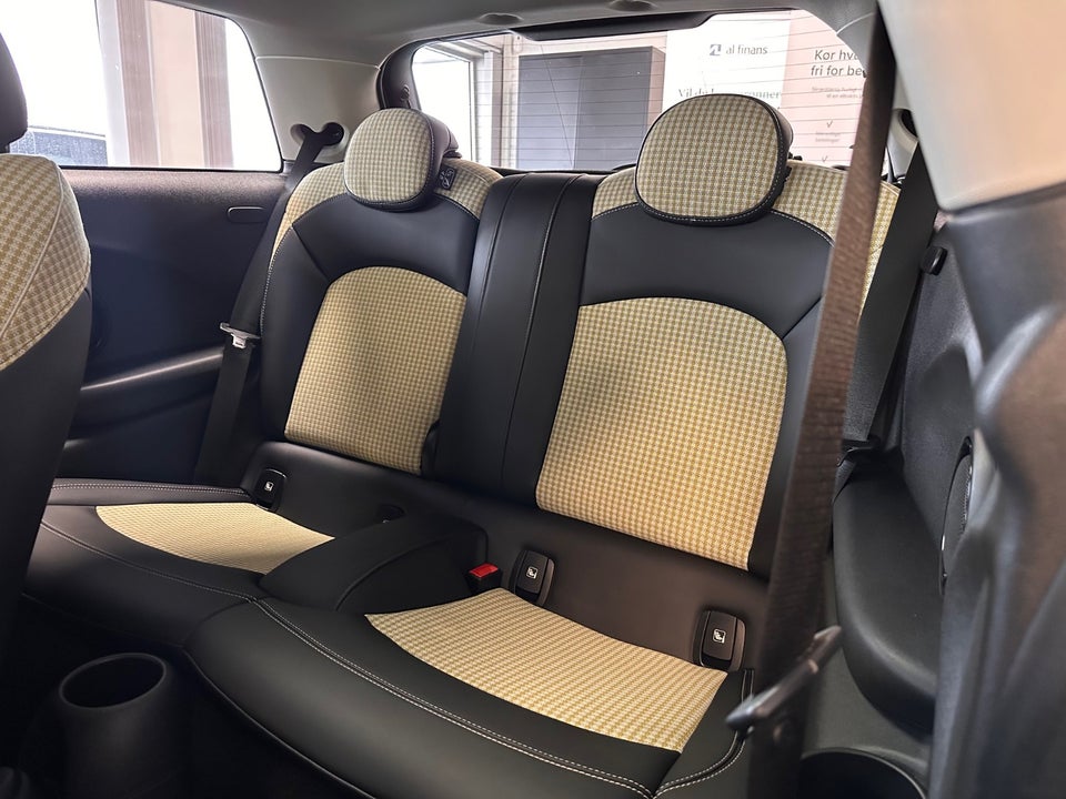 MINI Cooper SE Camden Edition 3d