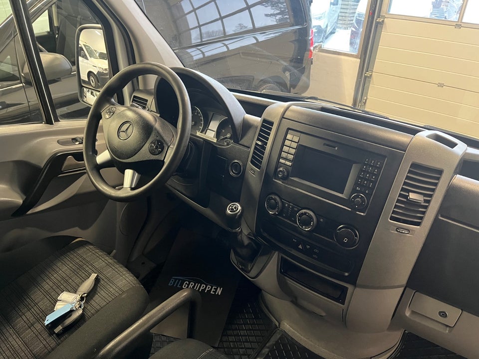 Mercedes Sprinter 319 3,0 CDi R3 Kassevogn aut. 5d