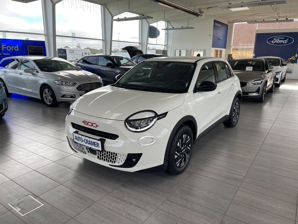 Fiat 600e 54 (RED) 5d