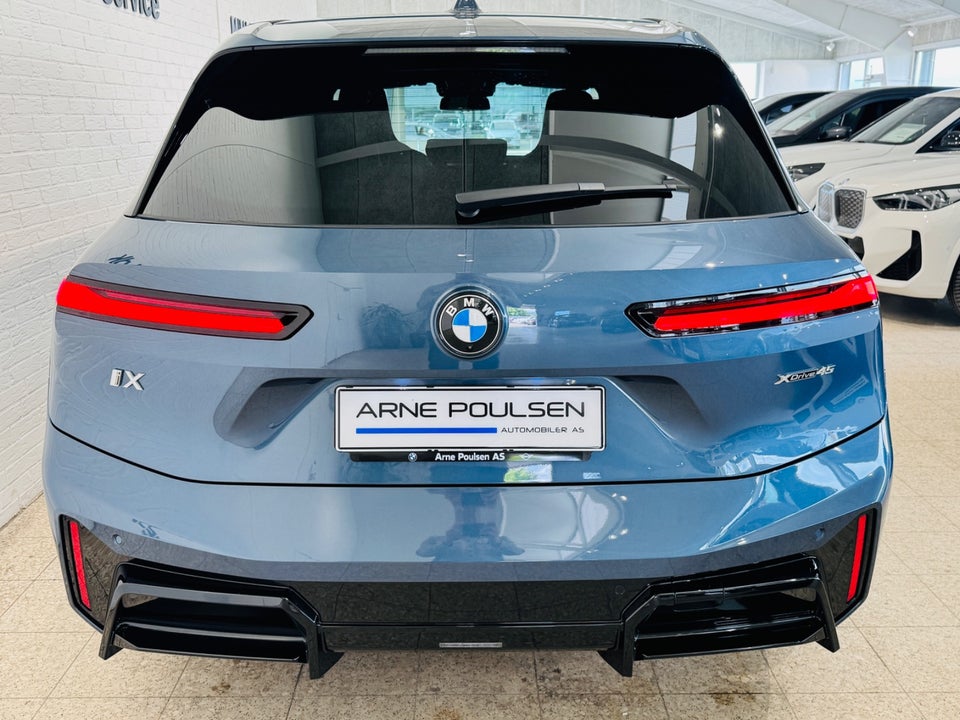 BMW iX xDrive45 M-Sport 5d