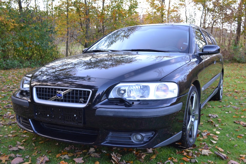 Volvo V70 2,5 R AWD 5d