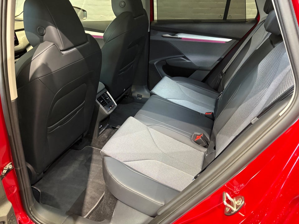 Skoda Enyaq 85 iV Loft 5d