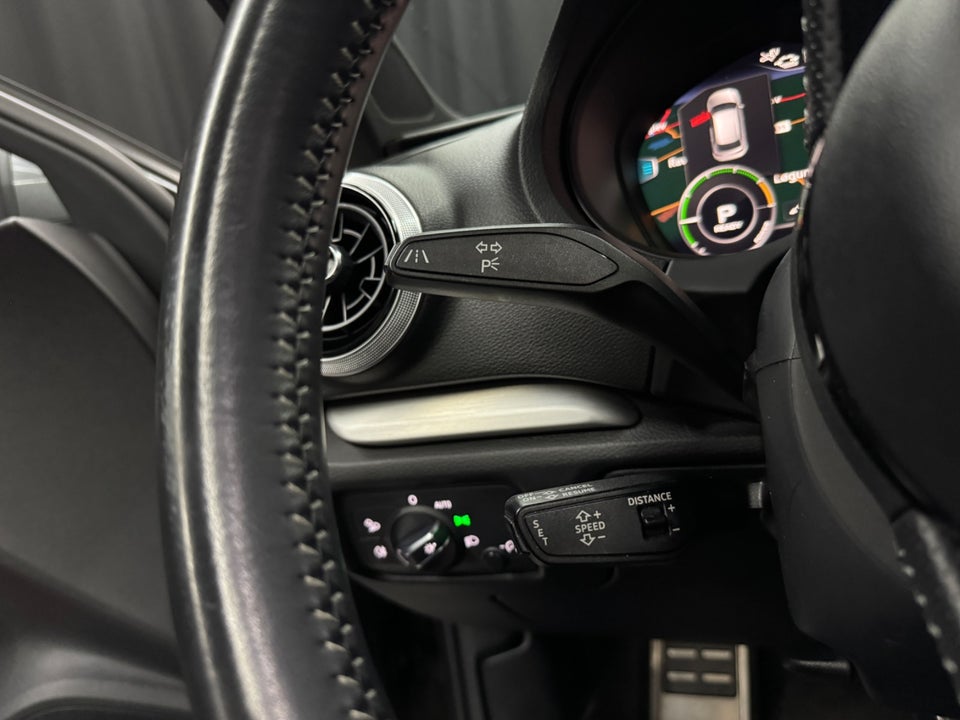 Audi A3 1,4 e-tron S-line Sportback S-tr. 5d