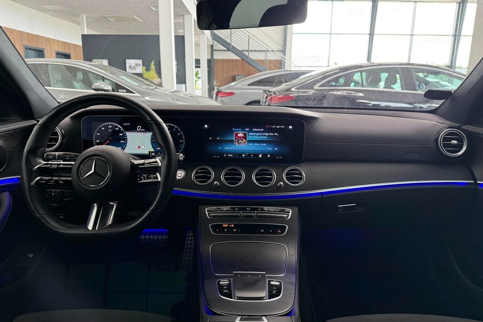 Mercedes E300 de 2,0 AMG Line stc. aut. 5d