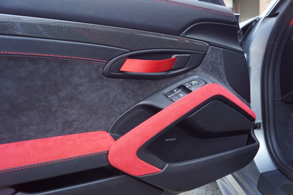 Porsche 911 GT2 RS 3,8 Coupé PDK 2d