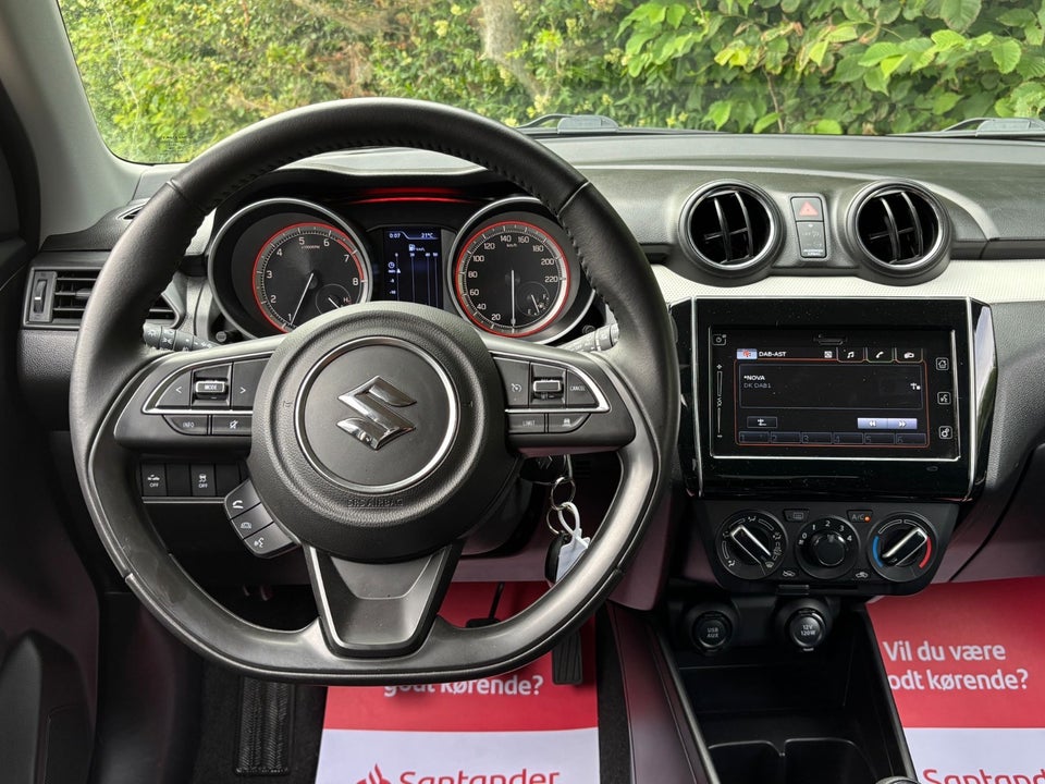 Suzuki Swift 1,2 Dualjet Club 5d