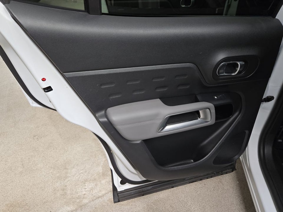 Citroën C5 Aircross 1,6 Hybrid Shine Sport EAT8 5d