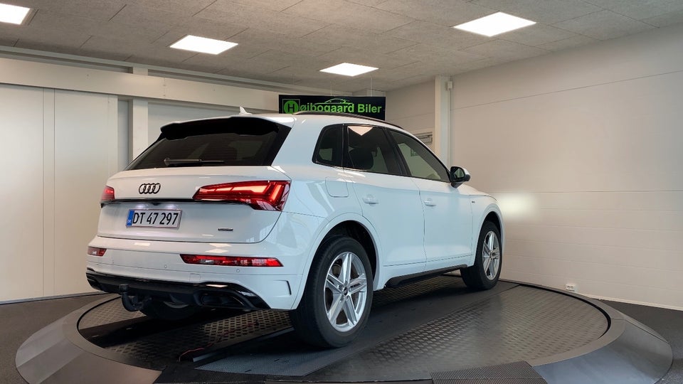 Audi Q5 50 TFSi e S-line quattro S-tr. 5d