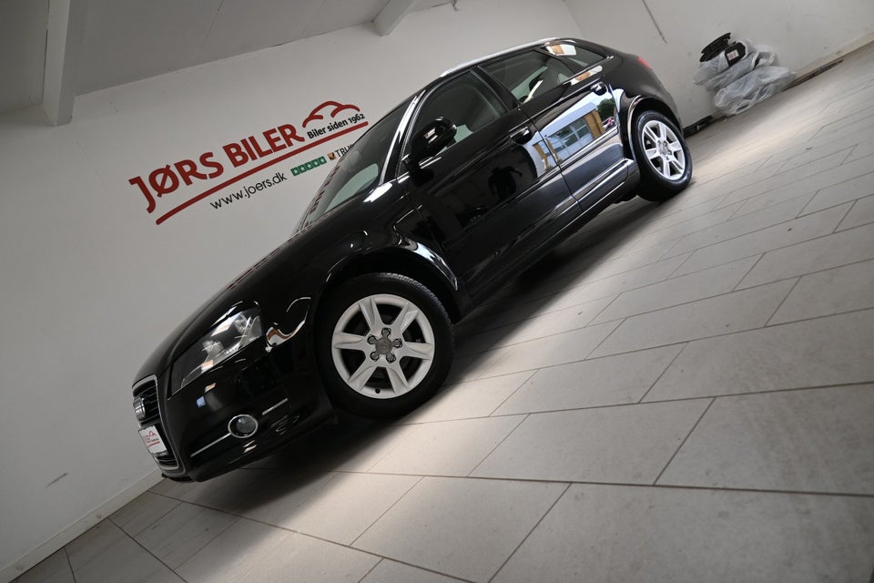 Audi A3 1,6 TDi Ambiente Sportback S-tr. 5d