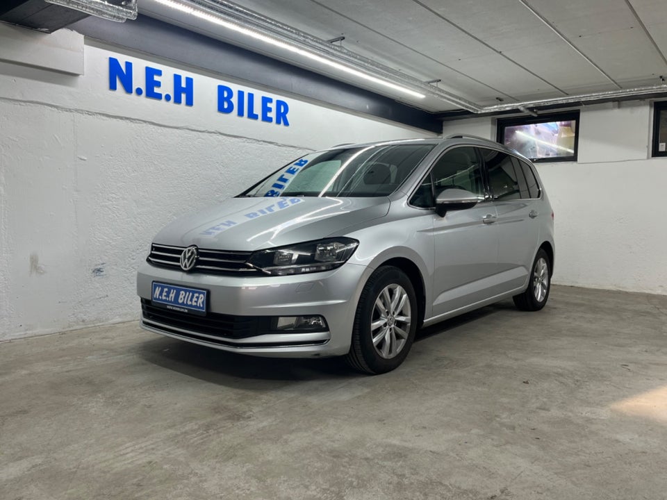 VW Touran 1,6 TDi 115 Highline DSG Van 5d