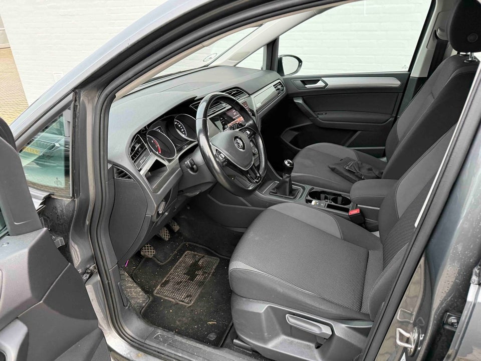 VW Touran 1,2 TSi 110 Comfortline 7prs 5d