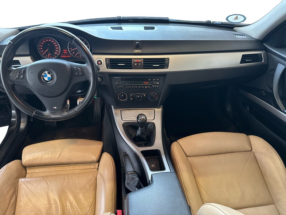 BMW 325i 2,5 Touring 5d