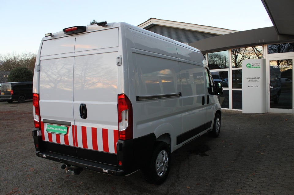 Peugeot Boxer 335 2,2 BlueHDi 165 L2H2 Premium