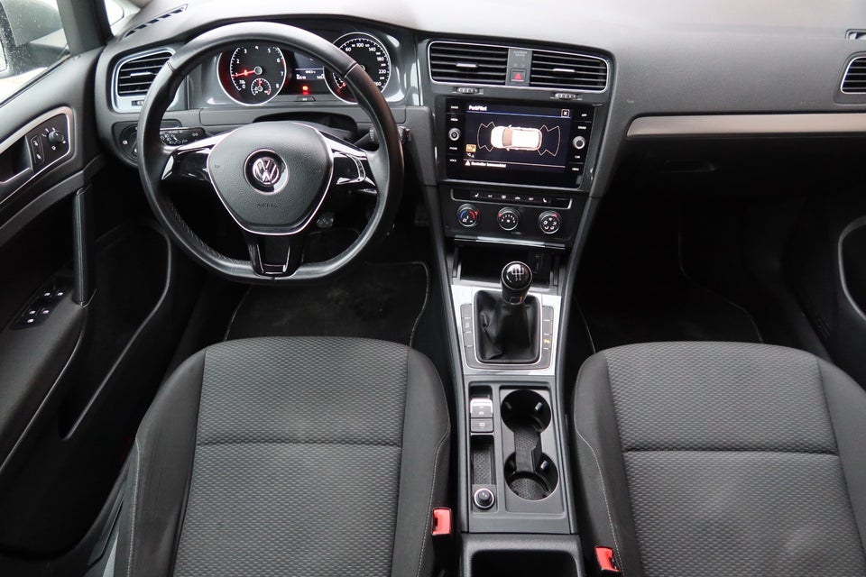 VW Golf VII 1,0 TSi 85 Trendline 5d