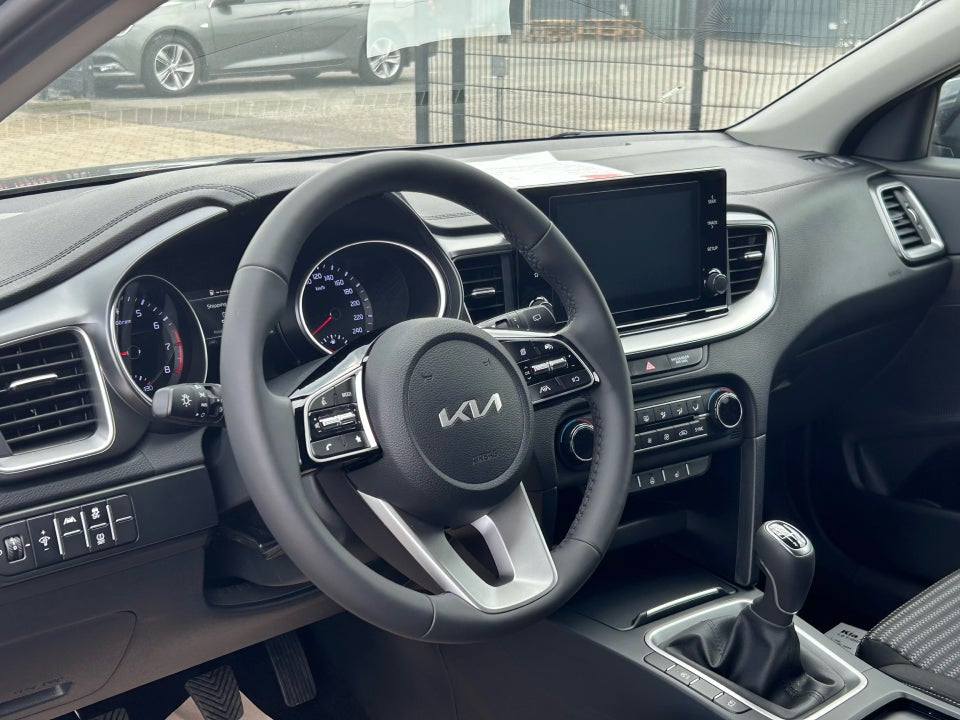 Kia XCeed 1,0 T-GDi Prestige 5d