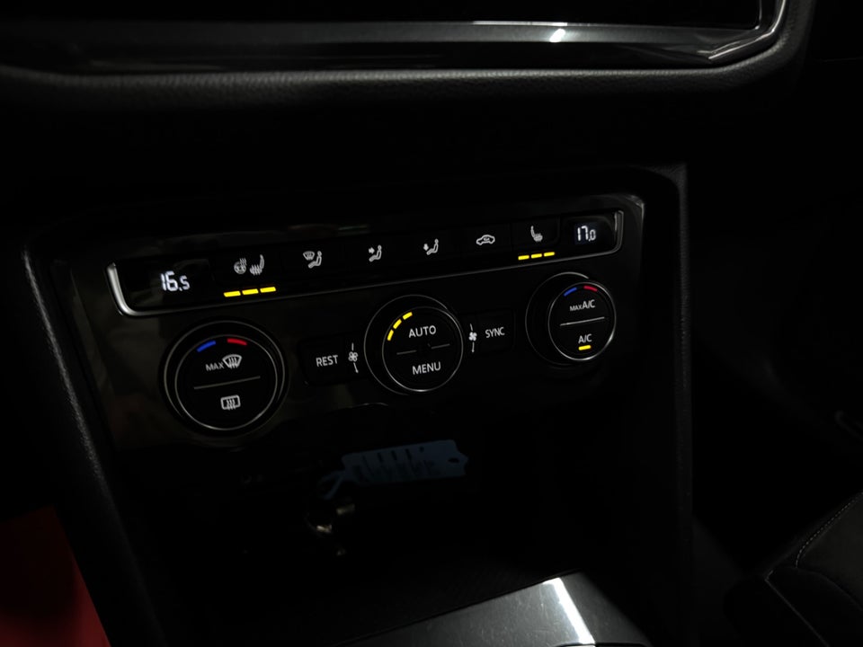 VW Tiguan 2,0 TDi 240 R-line DSG 4Motion Van 5d