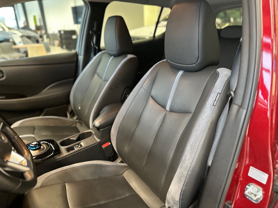 Nissan Leaf 40 Tekna 5d