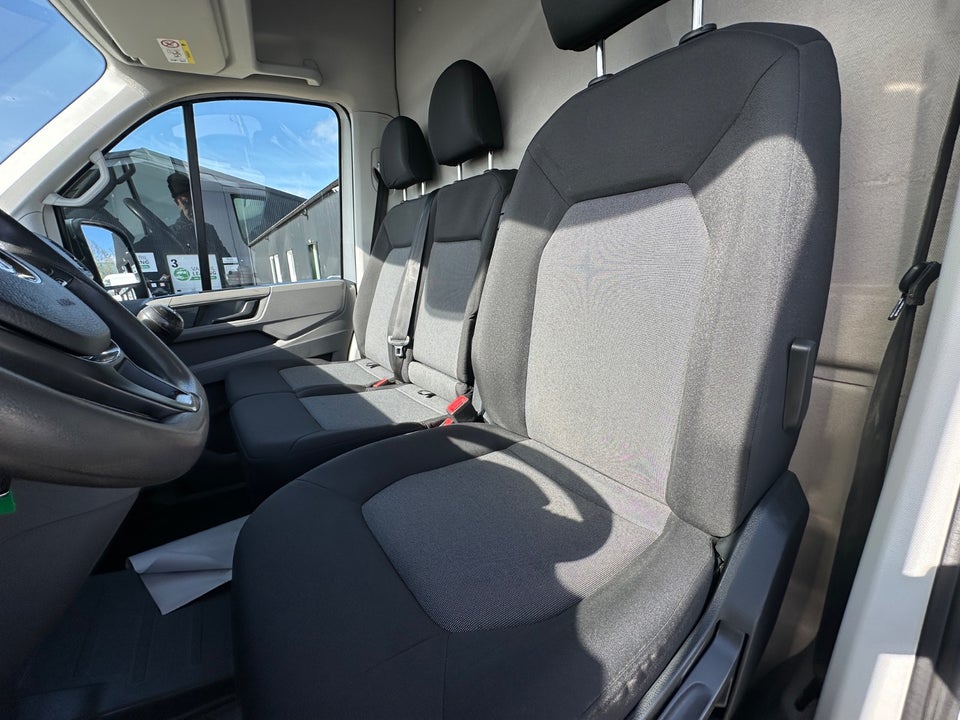 VW Crafter 35 2,0 TDi 177 Kassevogn L3H2 RWD