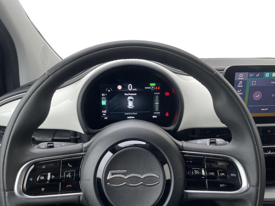 Fiat 500e 42 Icon Cabrio 2d