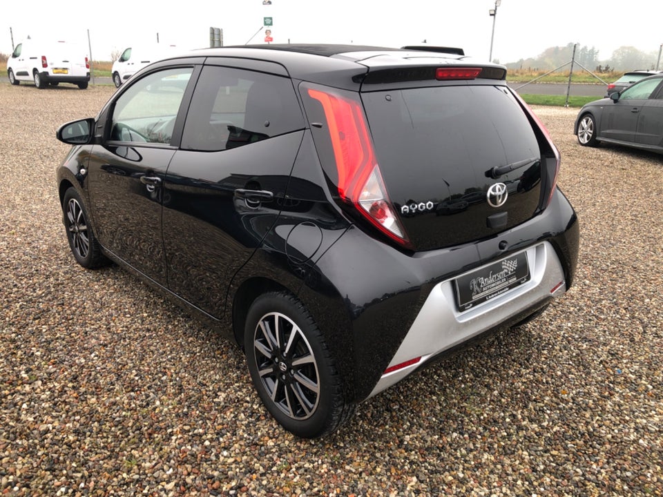 Toyota Aygo 1,0 VVT-i x-sky 5d